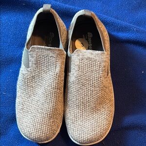 NoSox Boys Gray slip on sneakers